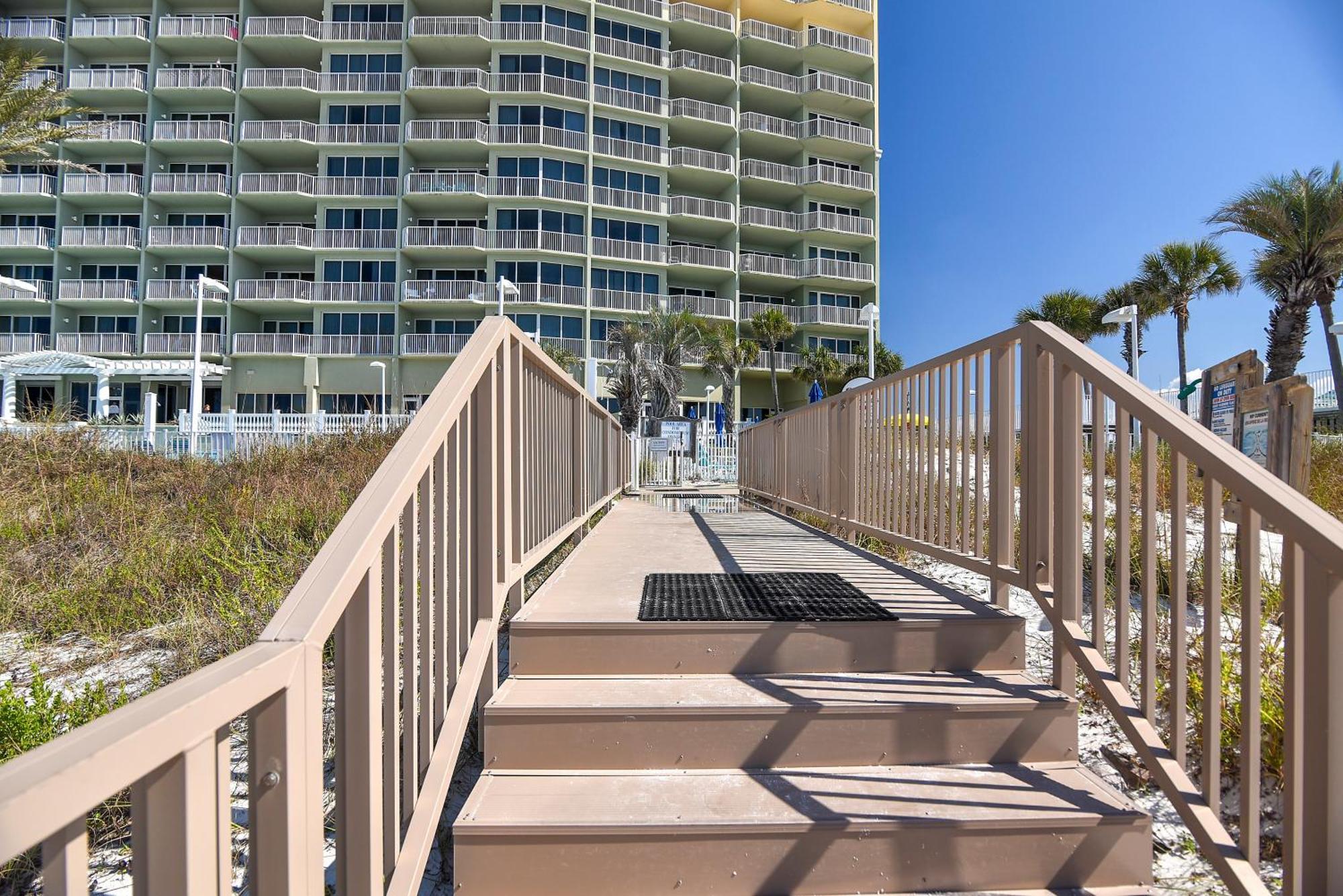 Boardwalk #1206 By Book That Holiday home